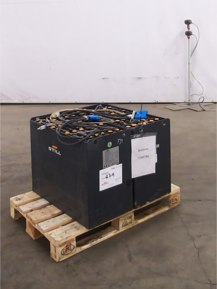 Battery package 2x pieces - Аккумулятор для Погрузочно-разгрузочной техники: фото 1 Battery package 2x pieces - Аккумулятор для Погрузочно-разгрузочной техники: фото 1