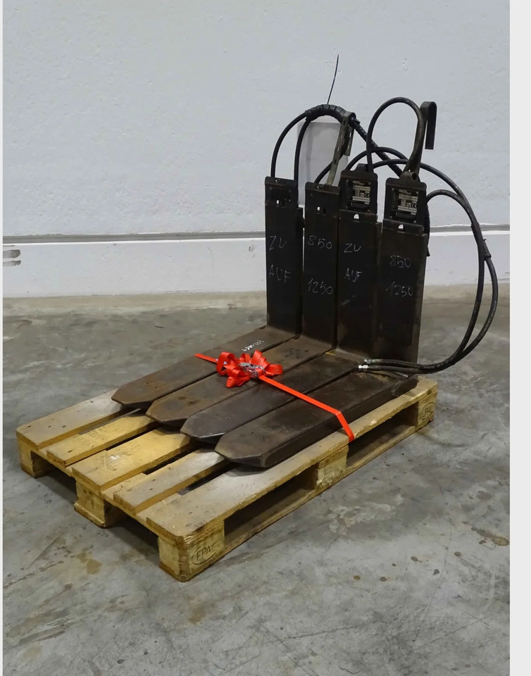 Package: 2x Forklift Attachments - Навесное оборудование для Погрузочно-разгрузочной техники: фото 1 Package: 2x Forklift Attachments - Навесное оборудование для Погрузочно-разгрузочной техники: фото 1