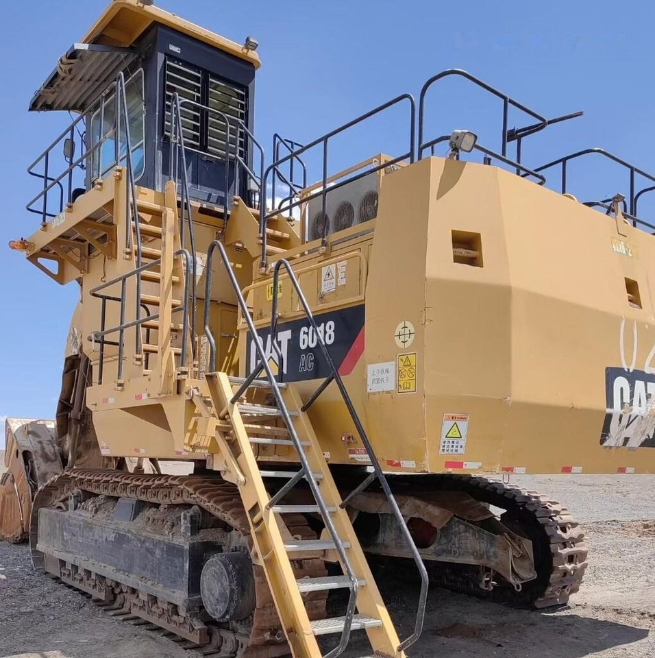 Caterpillar 6018ACFC - Гусеничный экскаватор: фото 1 Caterpillar 6018ACFC - Гусеничный экскаватор: фото 1