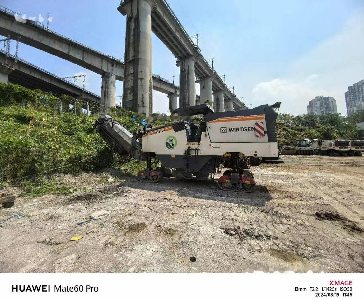 Wirtgen W155CF - Дорожная фреза: фото 1 Wirtgen W155CF - Дорожная фреза: фото 1