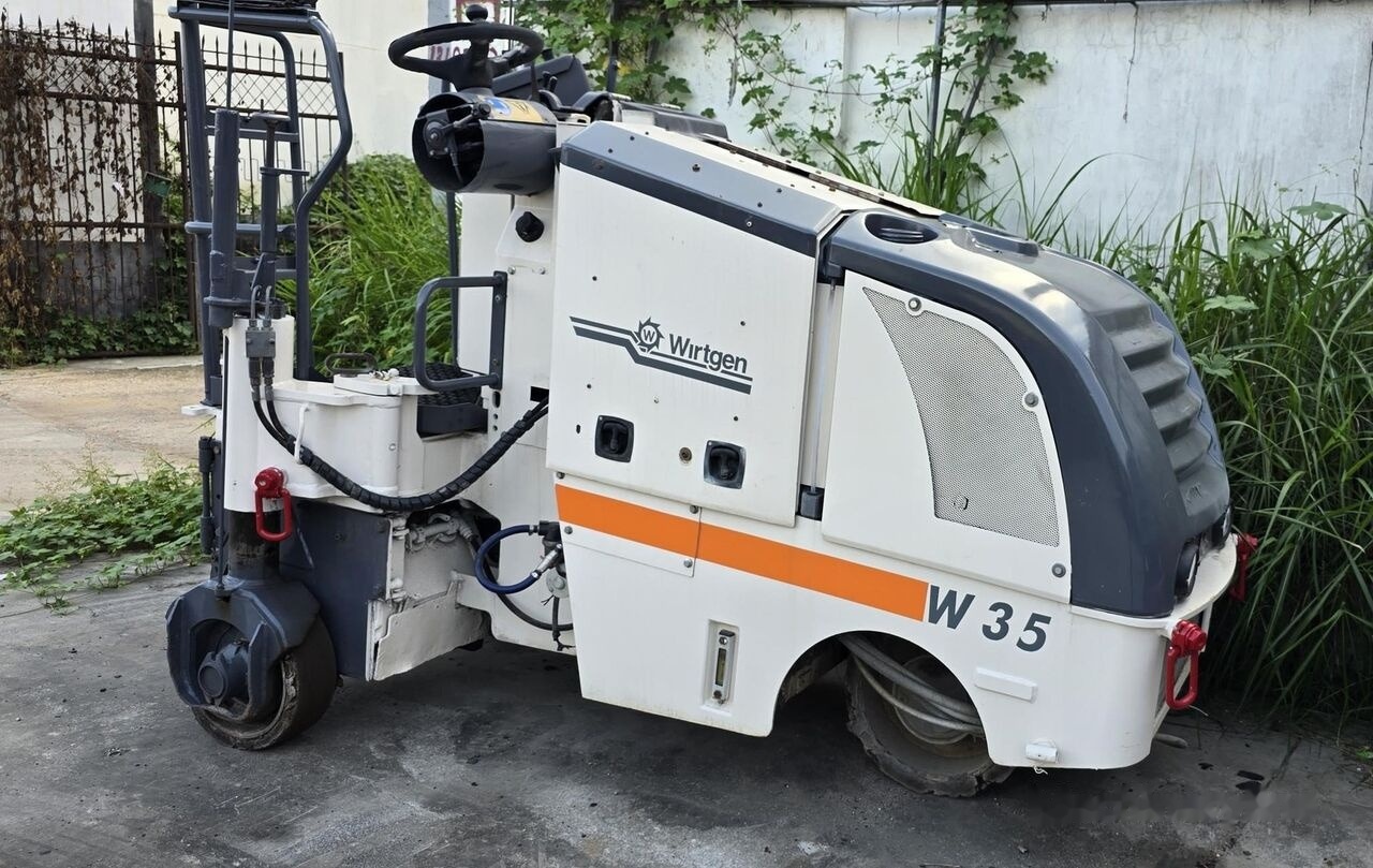 Wirtgen W35 - Дорожная фреза: фото 1 Wirtgen W35 - Дорожная фреза: фото 1