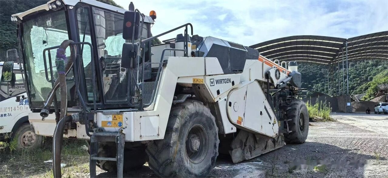 Wirtgen WR200 - Стабилизатор грунта: фото 1 Wirtgen WR200 - Стабилизатор грунта: фото 1