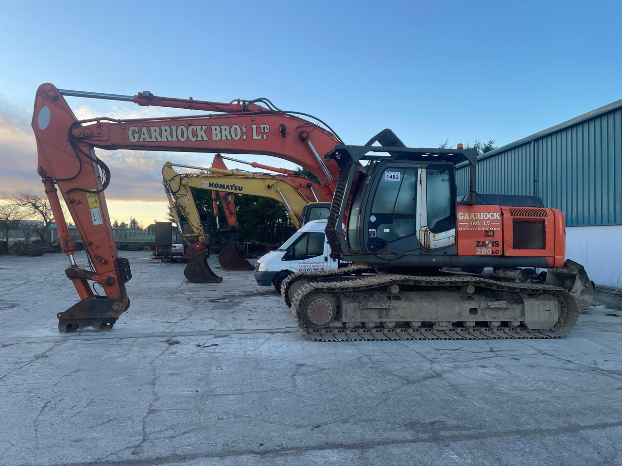 Строительная техника для Гусеничных экскаваторов HITACHI ZX280LC-3: фото 1