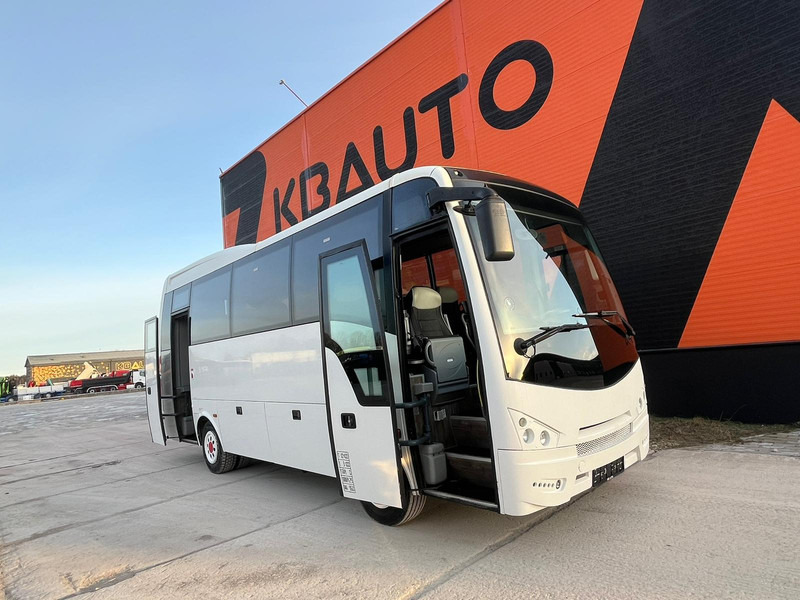 Туристический автобус Isuzu Turquoise Q 30 SEATS / AC / AUXILIARY HEATING / WC / CD stereo etc.: фото 1 Туристический автобус Isuzu Turquoise Q 30 SEATS / AC / AUXILIARY HEATING / WC / CD stereo etc.: фото 1