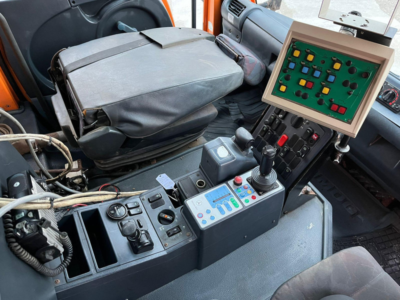 Mercedes-Benz UNIMOG U 300 4x4 TRILETY SK / 6918 hours в лизинг Mercedes-Benz UNIMOG U 300 4x4 TRILETY SK / 6918 hours: фото 21
