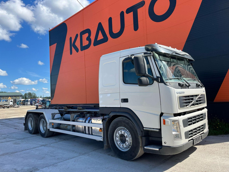 Volvo FM 420 6x4 HIAB 20 ton / L=5600 mm - Крюковой мультилифт: фото 4 Volvo FM 420 6x4 HIAB 20 ton / L=5600 mm - Крюковой мультилифт: фото 4