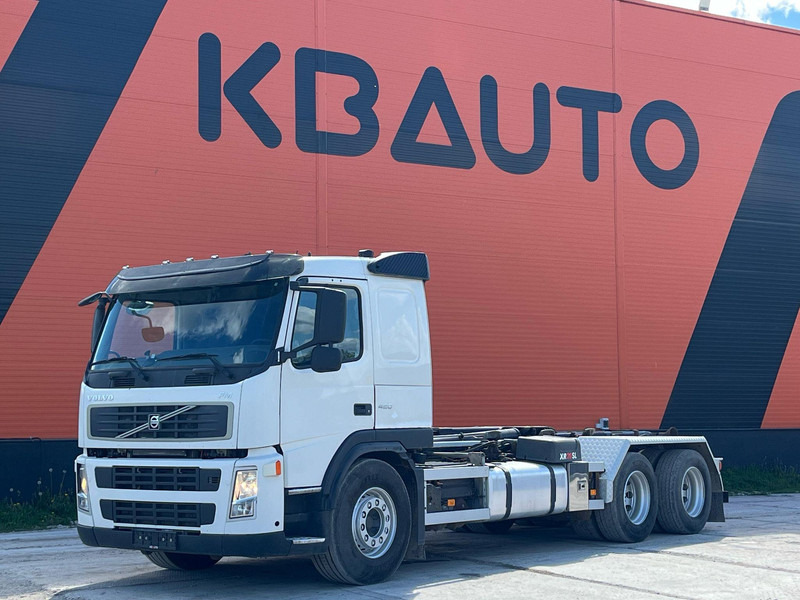 Volvo FM 420 6x4 HIAB 20 ton / L=5600 mm - Крюковой мультилифт: фото 1 Volvo FM 420 6x4 HIAB 20 ton / L=5600 mm - Крюковой мультилифт: фото 1