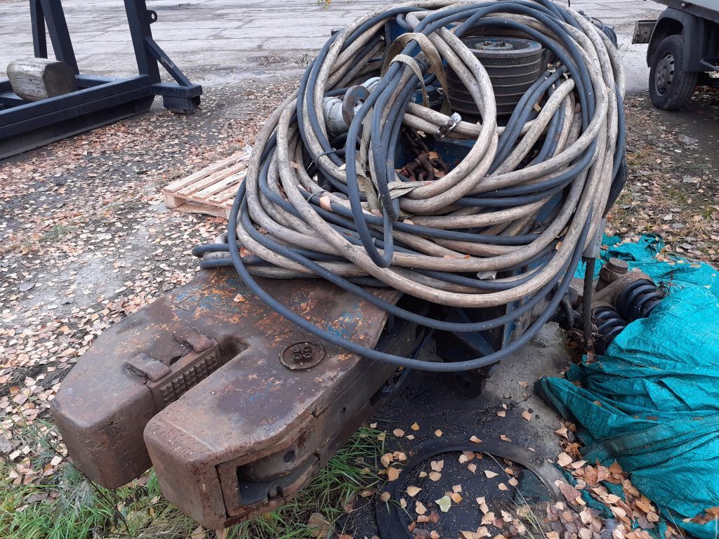 Wibromłot elektryczny TOMEN VM2-2000 do larsenów - Навесное оборудование для Строительной техники: фото 1 Wibromłot elektryczny TOMEN VM2-2000 do larsenów - Навесное оборудование для Строительной техники: фото 1