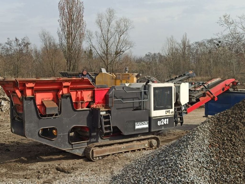 SANDVIK QJ241 - Щековая дробилка: фото 1