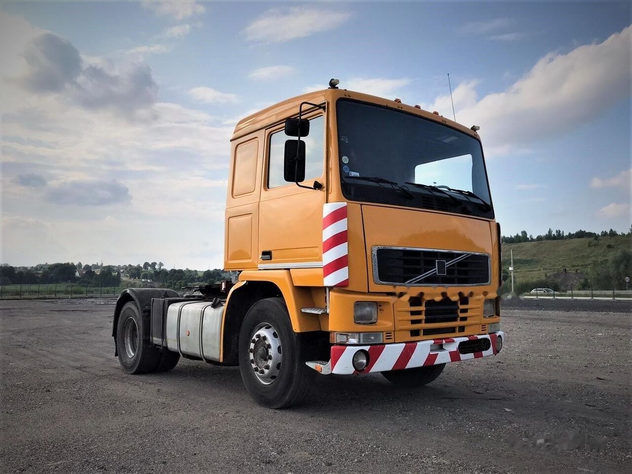 Volvo F1234C - Тягач: фото 1 Volvo F1234C - Тягач: фото 1