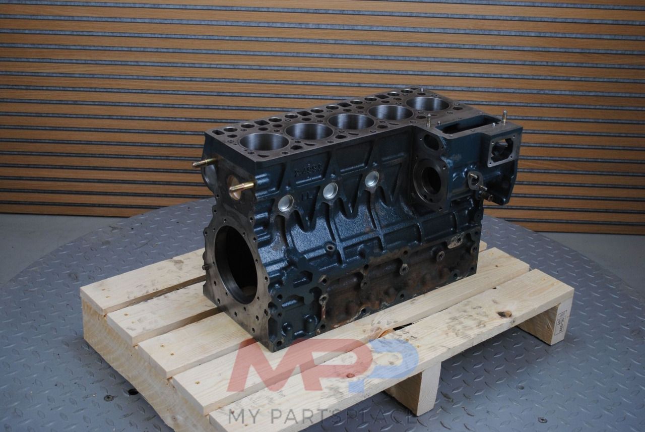 Kubota F2503-T Blok - Двигатель: фото 1