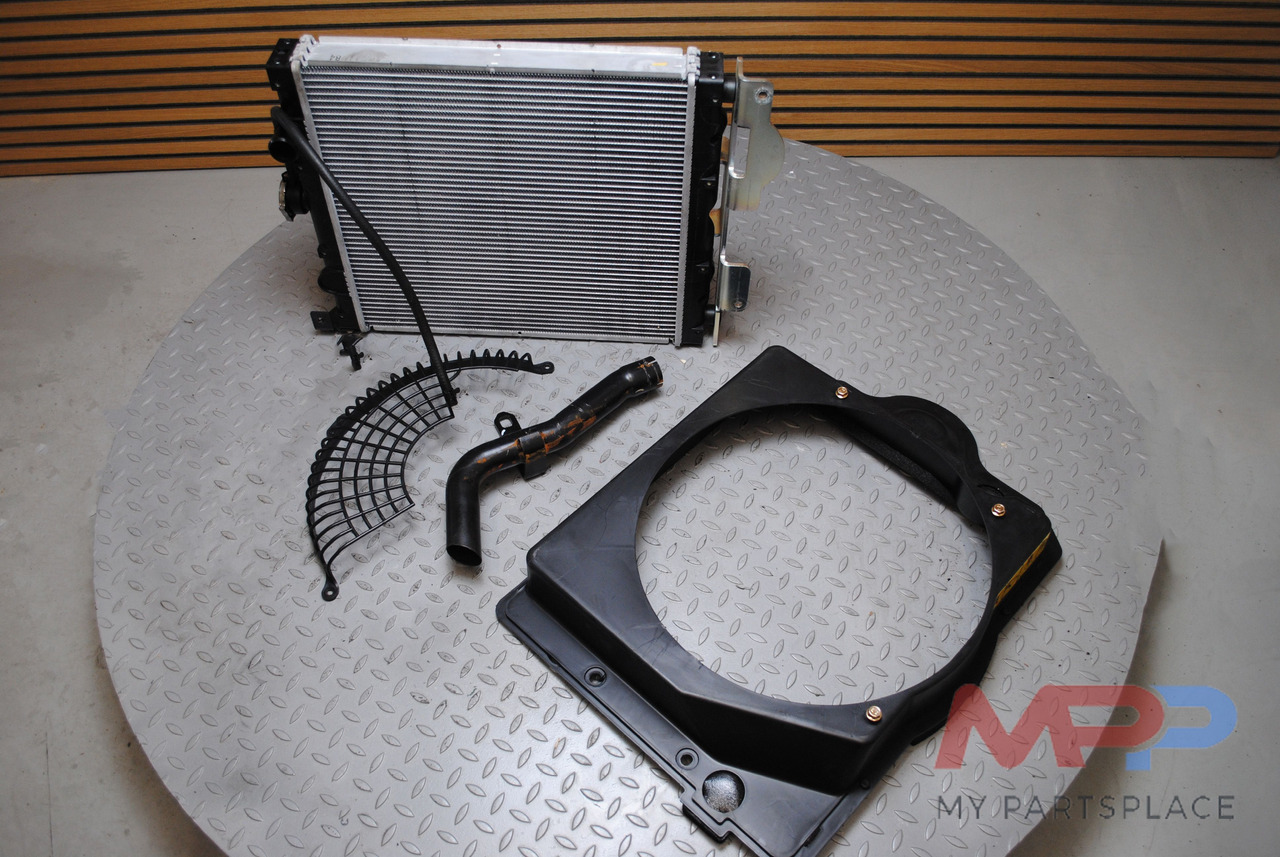 Kubota Radiator - Bobcat Graafmachine 7008808 - Радиатор для Строительной техники: фото 1
