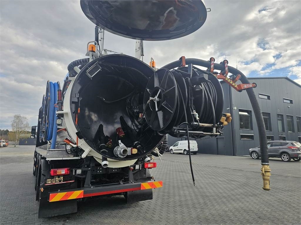 Volvo WUKO ADR ROLBA FOR CLEANING CHANNELS COMBI - Коммунальная/ Специальная техника: фото 4 Volvo WUKO ADR ROLBA FOR CLEANING CHANNELS COMBI - Коммунальная/ Специальная техника: фото 4