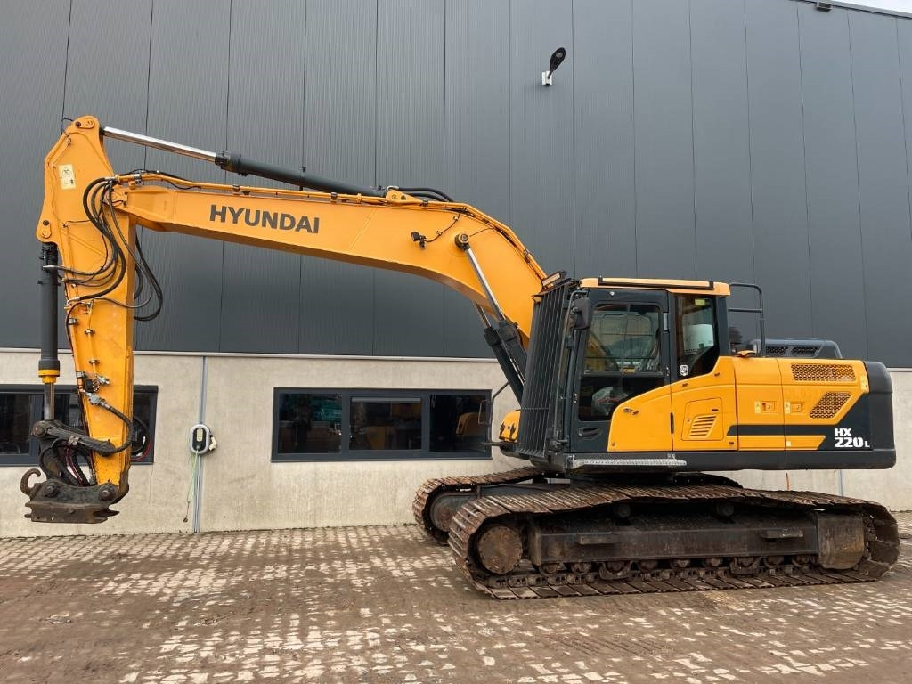 Hyundai HX220L - Гусеничный экскаватор: фото 1 Hyundai HX220L - Гусеничный экскаватор: фото 1