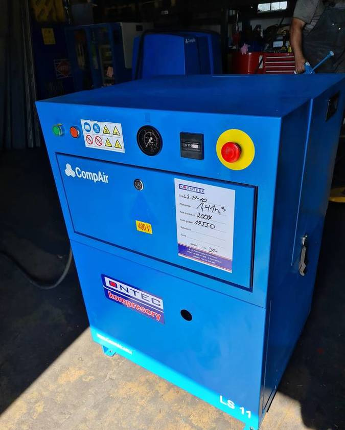 Kompresor śrubowy COMPAIR LS 11, 11 kw - Воздушный компрессор: фото 1