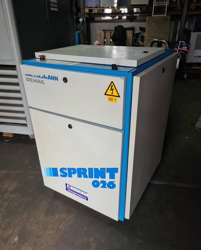 Kompresor śrubowy Demag Sprint 026, 15 kw - Воздушный компрессор: фото 1