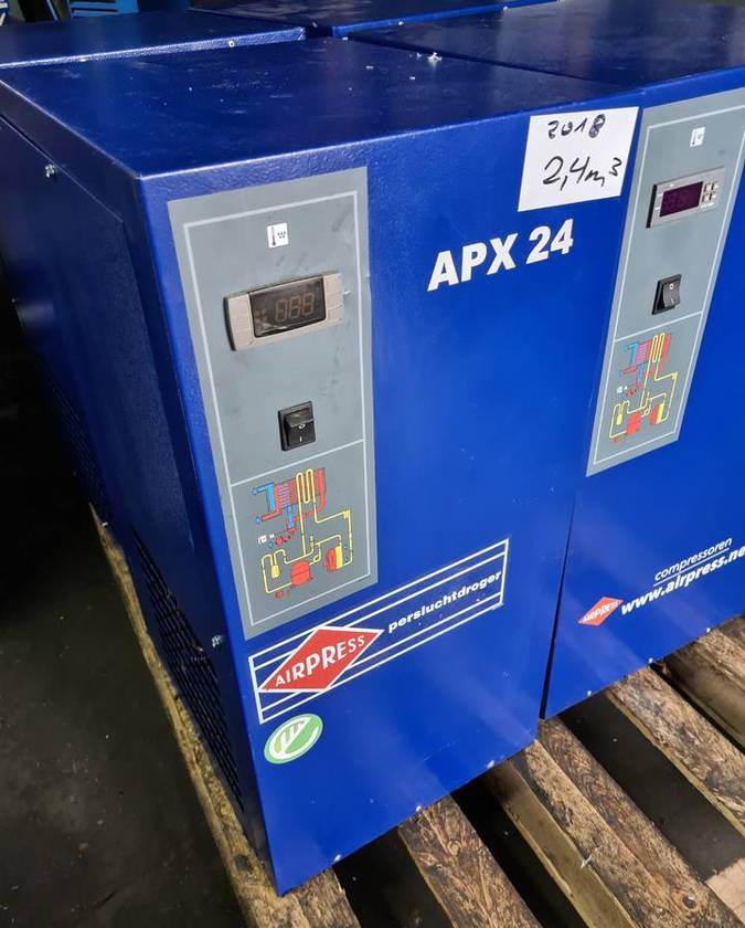 OSUSZACZ ZIĘBNICZY AIRPRESS APX 24, 2,4 M3/min - Воздушный компрессор: фото 1 OSUSZACZ ZIĘBNICZY AIRPRESS APX 24, 2,4 M3/min - Воздушный компрессор: фото 1