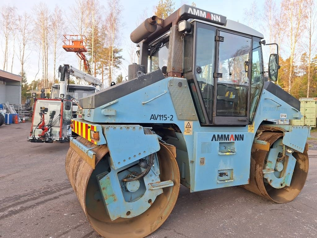 Ammann AV 115-2 - Дорожный каток: фото 1 Ammann AV 115-2 - Дорожный каток: фото 1