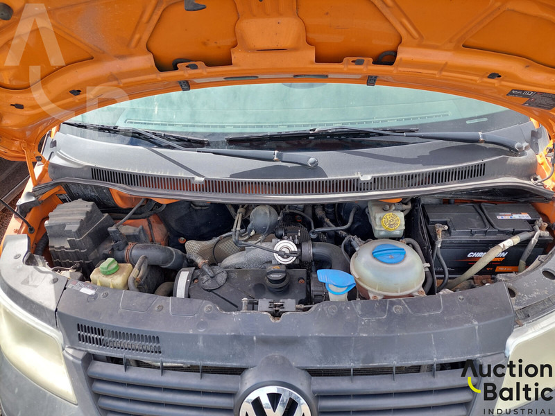 Малотоннажный бортовой грузовик, Грузопассажирский фургон Volkswagen Transporter: фото 10