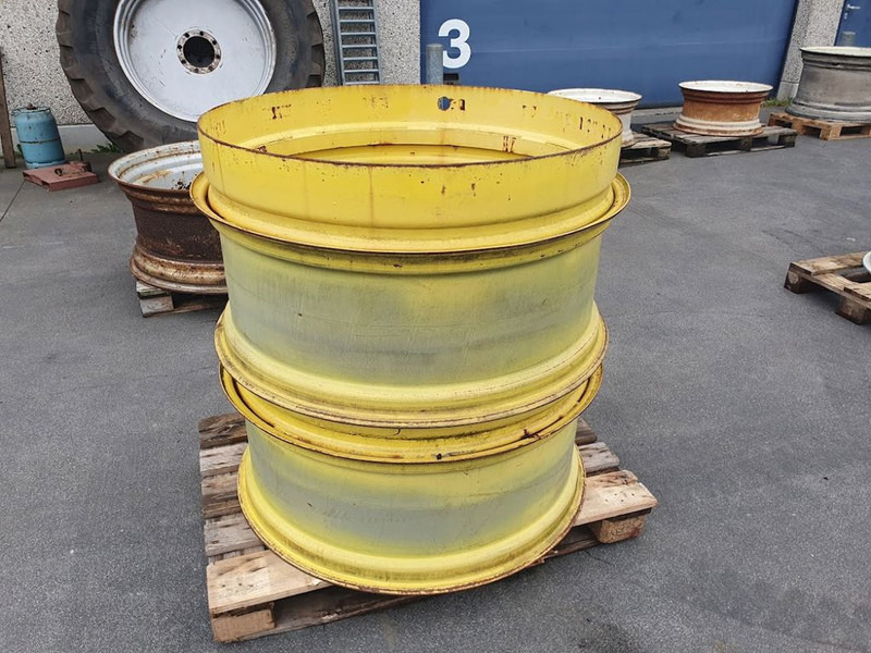 John Deere velgen 14x38 - Колесный диск: фото 1 John Deere velgen 14x38 - Колесный диск: фото 1