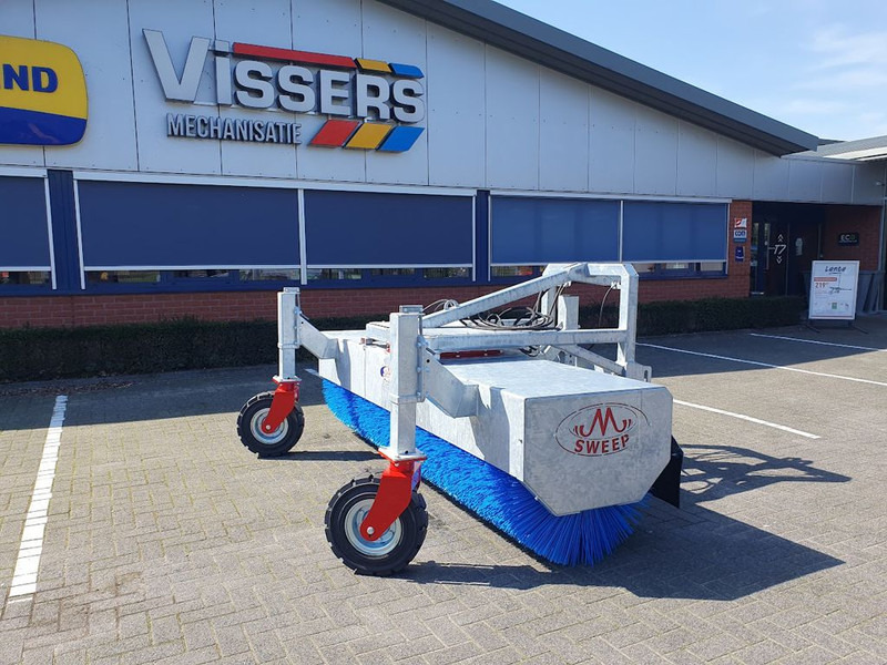 M-SWEEP VEEGMACHIN - Оборудование для клининга: фото 1