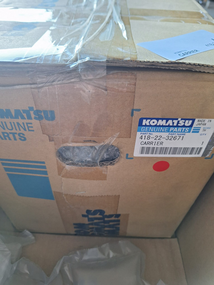 Komatsu 418-22-32671 CARRIER - Запчасти для Строительной техники: фото 1 Komatsu 418-22-32671 CARRIER - Запчасти для Строительной техники: фото 1