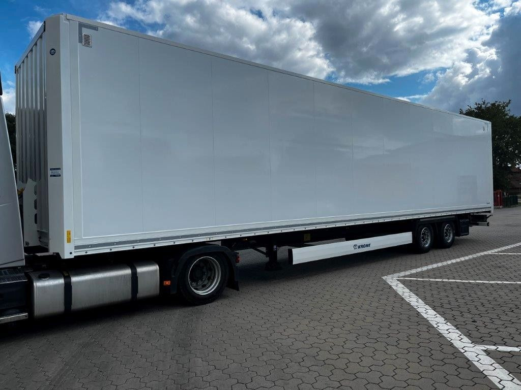 Krone SZK 18 Koffer Event Mega-Koffer 2.900 mm Höhe - Полуприцеп-фургон: фото 2 Krone SZK 18 Koffer Event Mega-Koffer 2.900 mm Höhe - Полуприцеп-фургон: фото 2