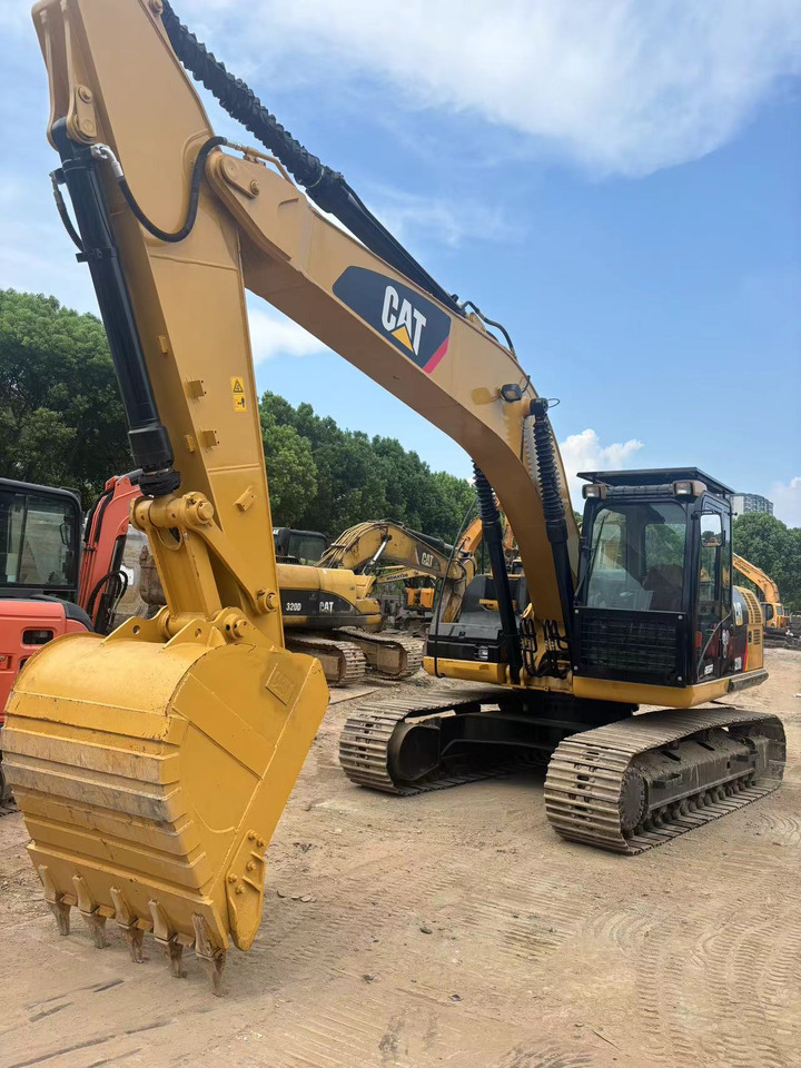 CATERPILLAR 320D - Экскаватор: фото 1