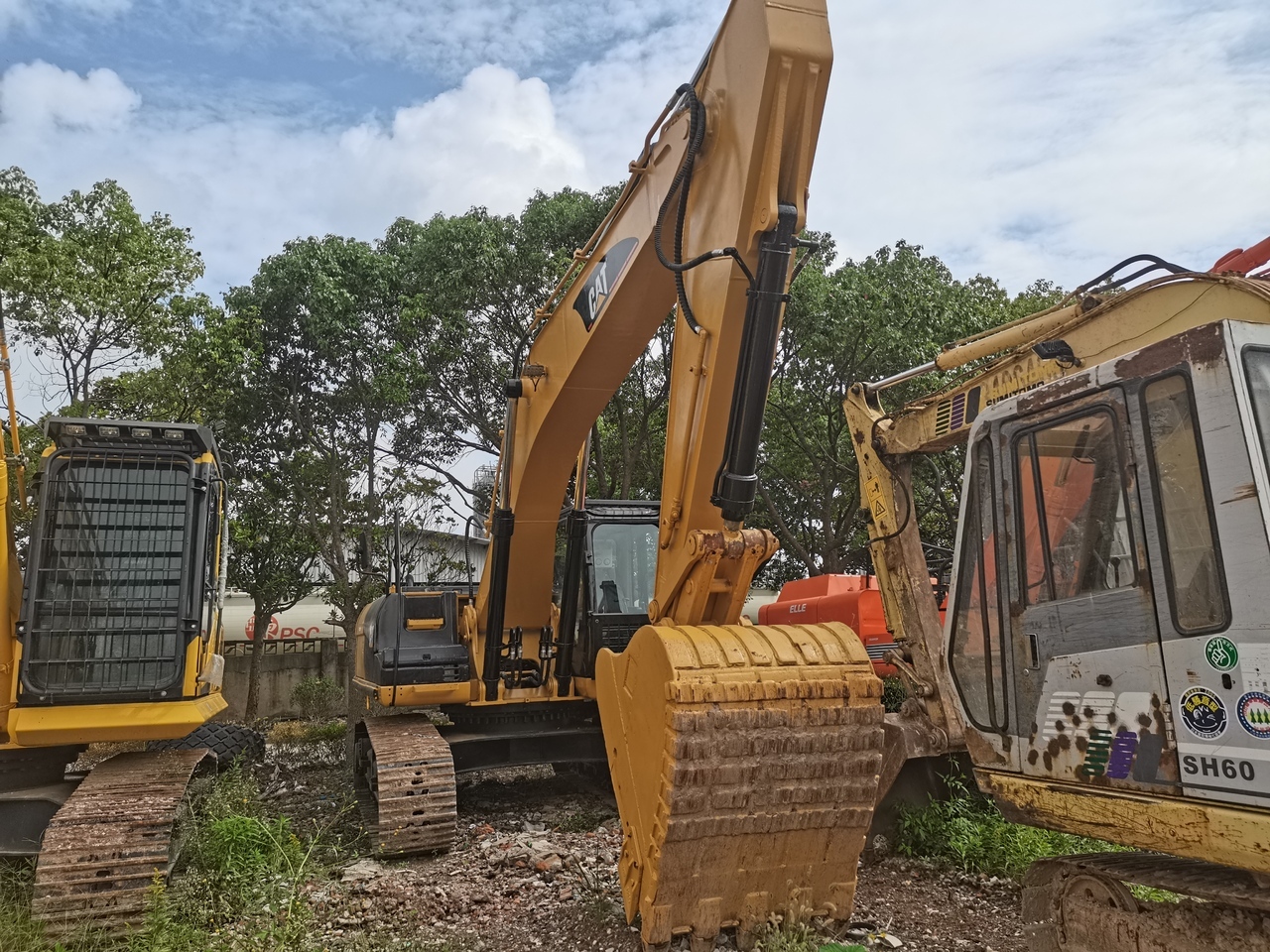 CATERPILLAR 325C - Гусеничный экскаватор: фото 1 CATERPILLAR 325C - Гусеничный экскаватор: фото 1