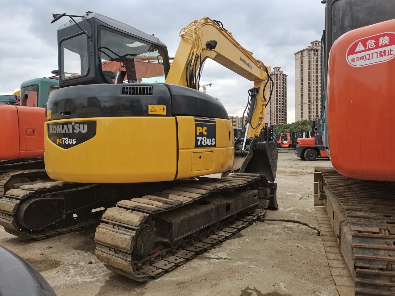 KOMATSU Komatsu-78US-Mini excavator - Мини-экскаватор: фото 1 KOMATSU Komatsu-78US-Mini excavator - Мини-экскаватор: фото 1