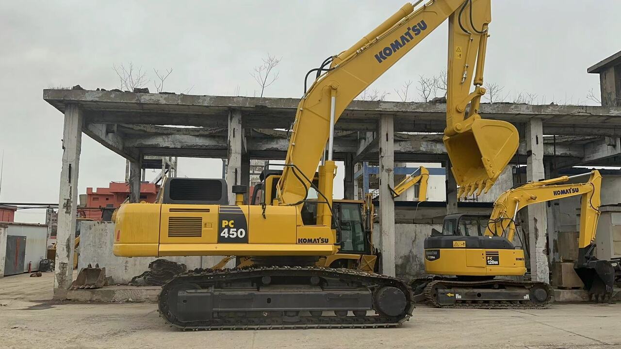 KOMATSU PC450-8 - Гусеничный экскаватор: фото 1
