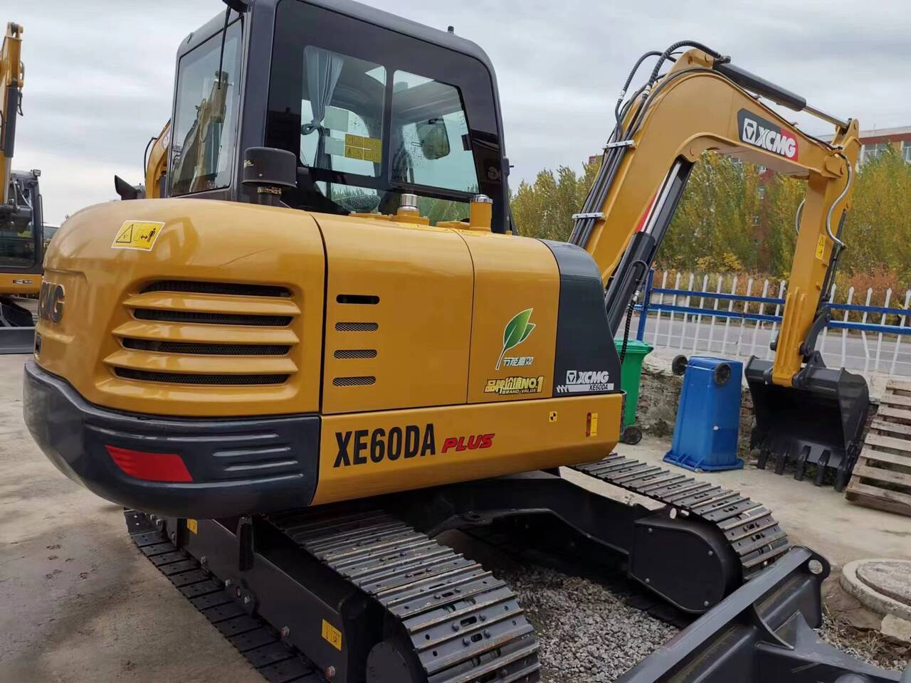 XCMG XE60DA - Гусеничный экскаватор: фото 1 XCMG XE60DA - Гусеничный экскаватор: фото 1