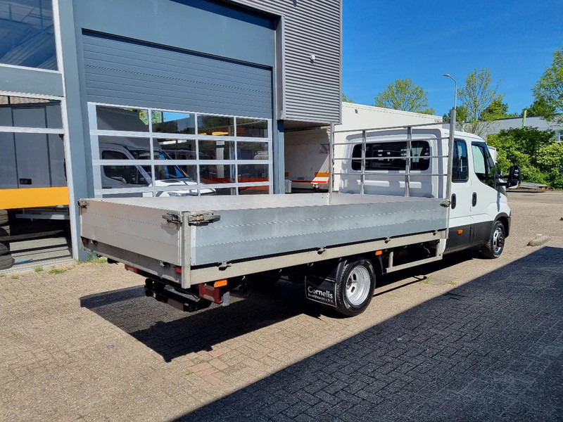 Iveco Daily 35C18 3.0D DC 6 zits Open laadbak 4.10m EURO 6 - Малотоннажный бортовой грузовик, Грузопассажирский фургон: фото 2 Iveco Daily 35C18 3.0D DC 6 zits Open laadbak 4.10m EURO 6 - Малотоннажный бортовой грузовик, Грузопассажирский фургон: фото 2