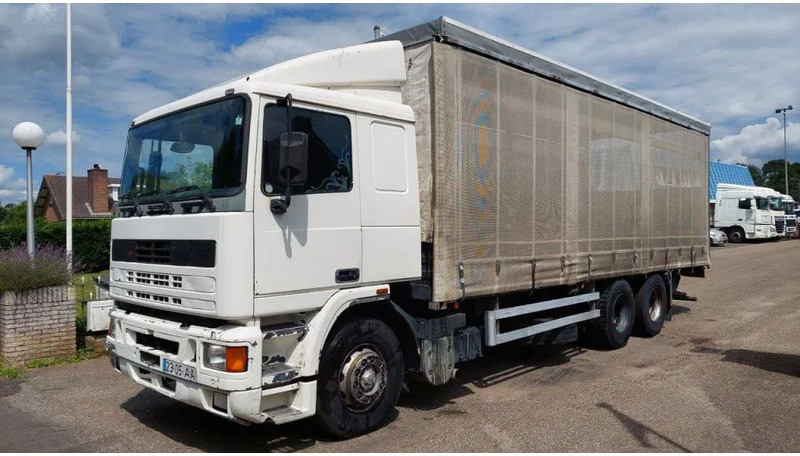 DAF 95.360 360 MANUAL GEARBOX 10 tyres - Тентованный грузовик: фото 1 DAF 95.360 360 MANUAL GEARBOX 10 tyres - Тентованный грузовик: фото 1