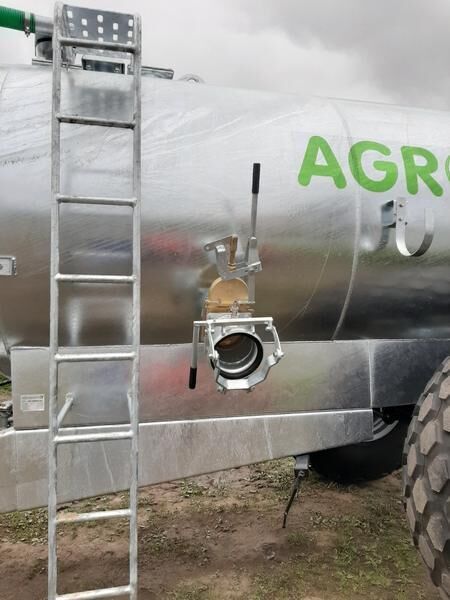 Agro-max New Agro-Max Barrel/ Beczkowóz wóz asenizacyjny 10000 l - Цистерна для жидкого навоза: фото 1 Agro-max New Agro-Max Barrel/ Beczkowóz wóz asenizacyjny 10000 l - Цистерна для жидкого навоза: фото 1