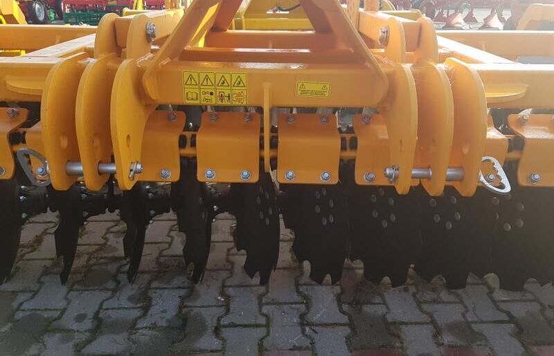 New Agro-klon Brona talerzowa / Scheibenegge / grada de discos de 4 - Дисковая борона: фото 1 New Agro-klon Brona talerzowa / Scheibenegge / grada de discos de 4 - Дисковая борона: фото 1