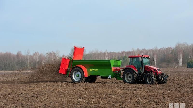 PRONAR NV161/3 - Навозоразбрасыватель: фото 1 PRONAR NV161/3 - Навозоразбрасыватель: фото 1