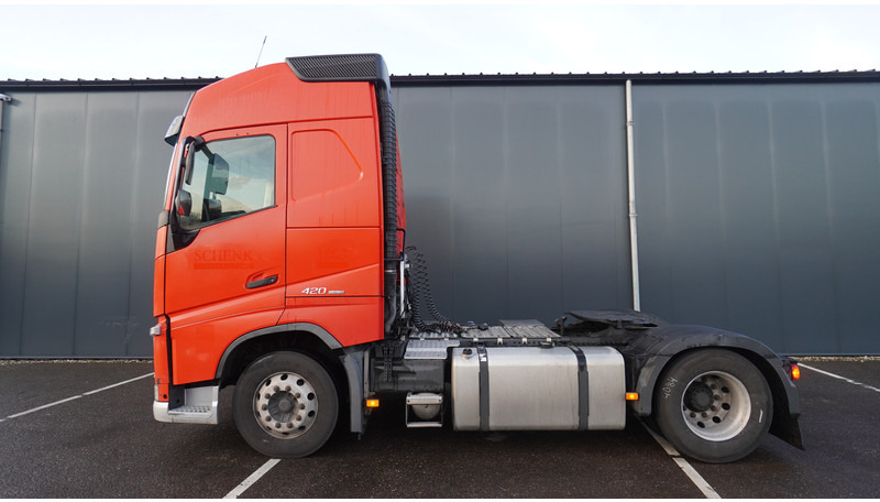 Тягач Volvo FH 420 ADR GLOBETROTTER EURO 6 709.600km: фото 1