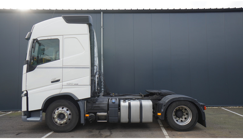 Volvo FH 420 ADR GLOBETROTTER EURO 6 798.000km - Тягач: фото 1