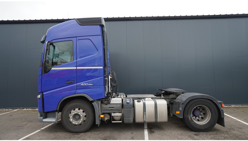 Volvo FH 420 ADR GLOBETROTTER EURO 6 - Тягач: фото 1 Volvo FH 420 ADR GLOBETROTTER EURO 6 - Тягач: фото 1