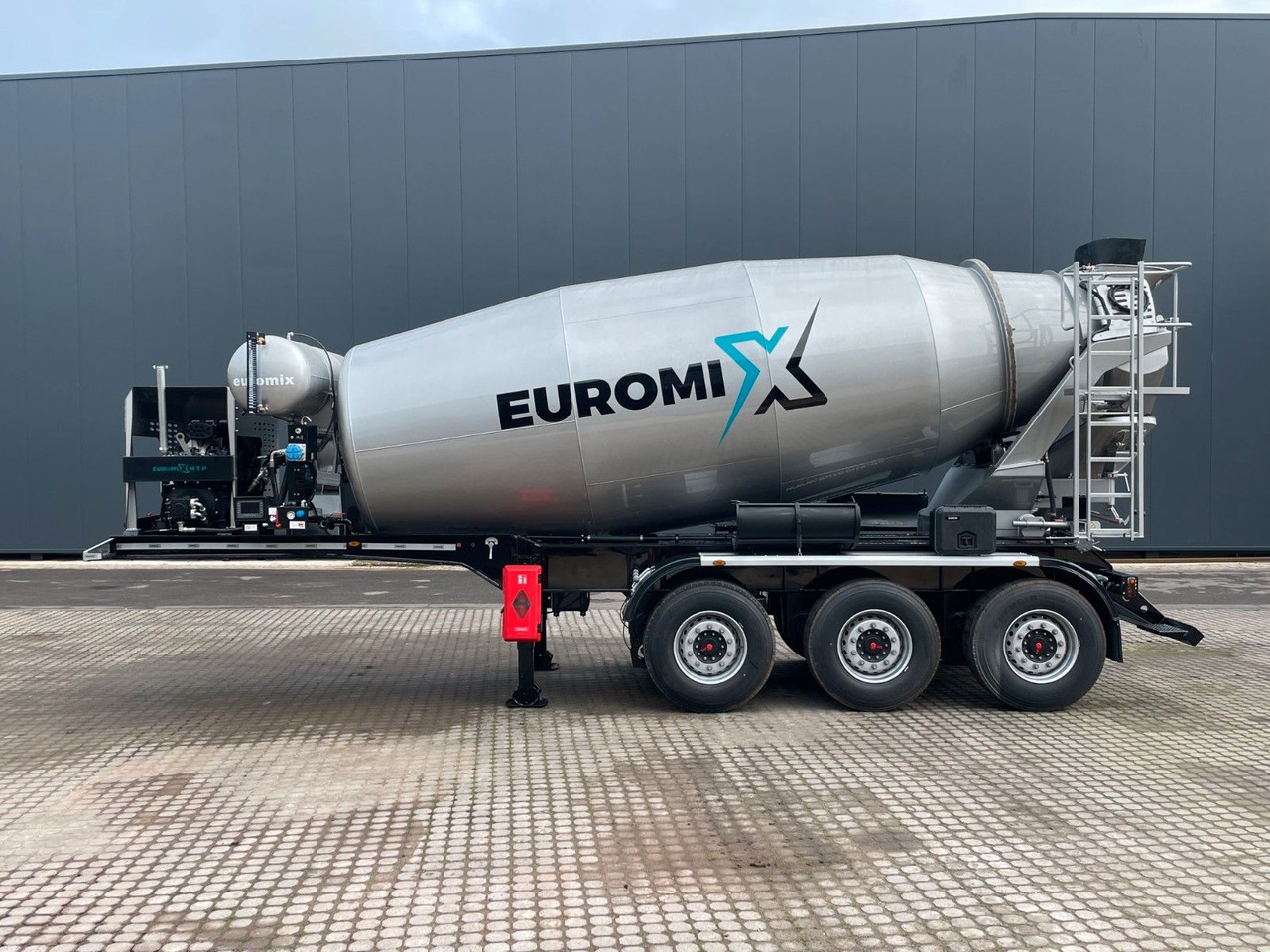 EUROMIX MTP - 12m³ Betonmischer-Auflieger - Автобетоносмеситель: фото 1 EUROMIX MTP - 12m³ Betonmischer-Auflieger - Автобетоносмеситель: фото 1