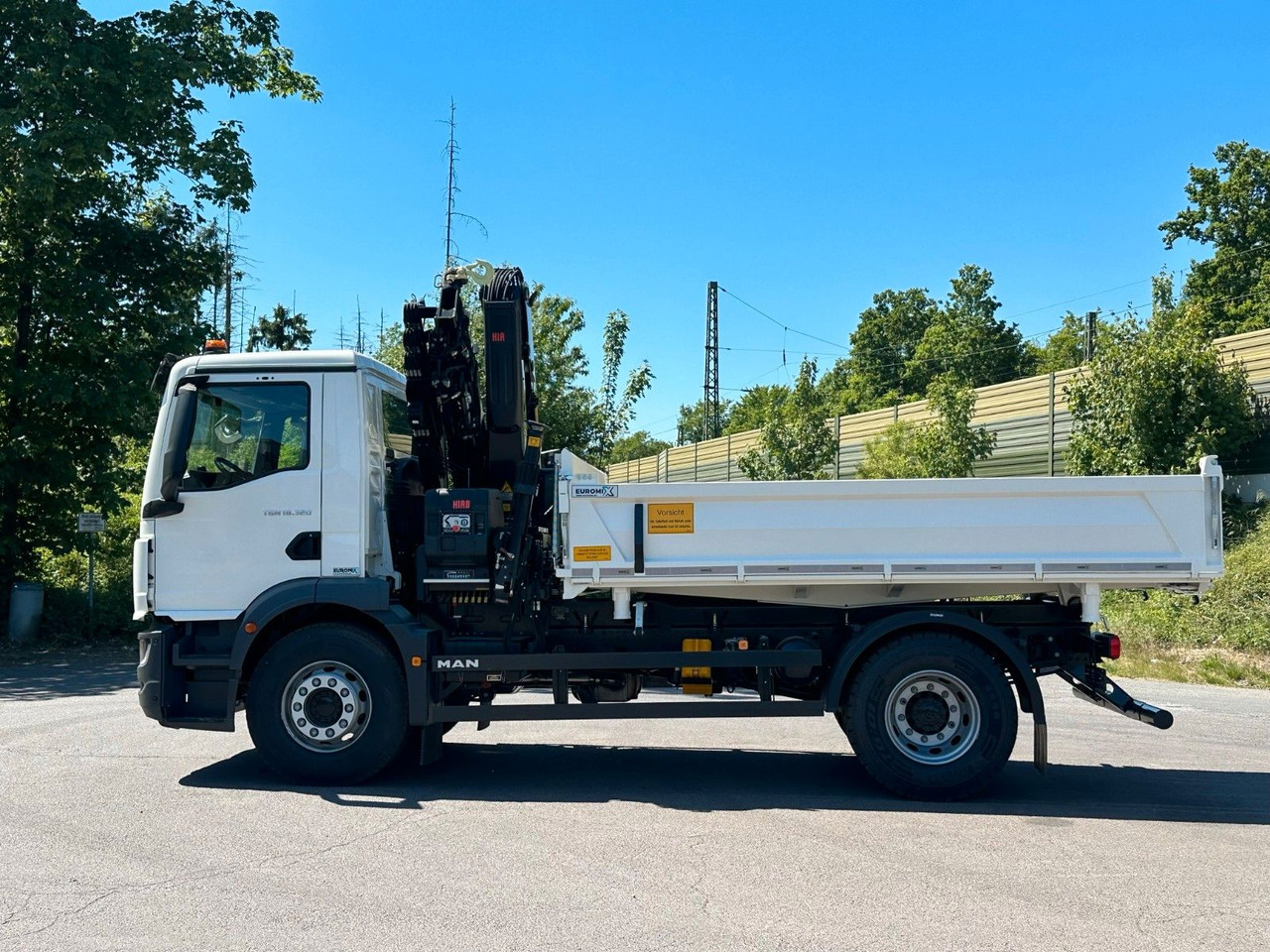 MAN TGM 18.320 4x2 Euro6e Hiab X-HiDuo 138DS-4 - Самосвал, Автоманипулятор: фото 3 MAN TGM 18.320 4x2 Euro6e Hiab X-HiDuo 138DS-4 - Самосвал, Автоманипулятор: фото 3