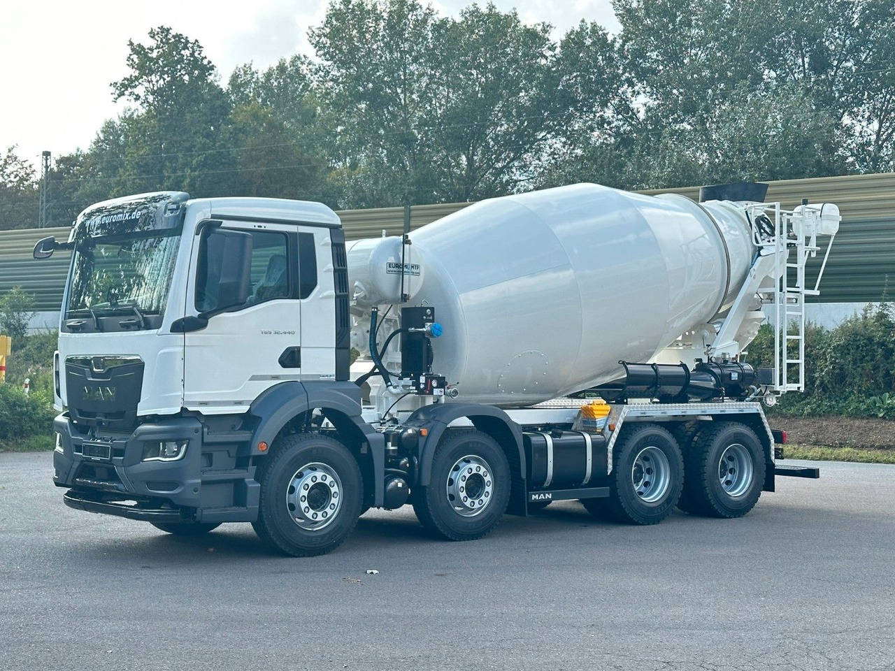 MAN TGS 32.440 8x4 / Euromix MTP EM 9 L - Автобетоносмеситель: фото 1 MAN TGS 32.440 8x4 / Euromix MTP EM 9 L - Автобетоносмеситель: фото 1