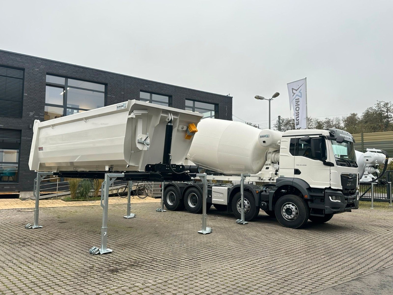 MAN TGS 41.480 8x4 WECHSELSYSTEM KIPPER+MISCHER - Автобетоносмеситель, Кузов для самосвала: фото 3 MAN TGS 41.480 8x4 WECHSELSYSTEM KIPPER+MISCHER - Автобетоносмеситель, Кузов для самосвала: фото 3
