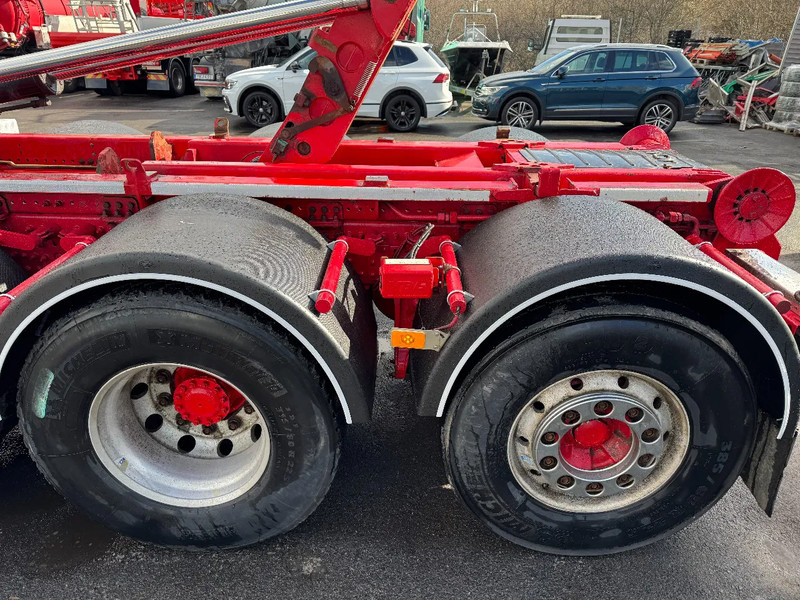 Volvo FH 500 8x4, Hook-lift, 2015 - Грузовик: фото 5 Volvo FH 500 8x4, Hook-lift, 2015 - Грузовик: фото 5