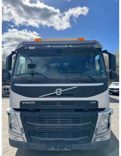 Volvo FM 370 6x2*4, 8m3 Mixer with Hyrdaulic slide, 2016 - Автобетоносмеситель: фото 2 Volvo FM 370 6x2*4, 8m3 Mixer with Hyrdaulic slide, 2016 - Автобетоносмеситель: фото 2