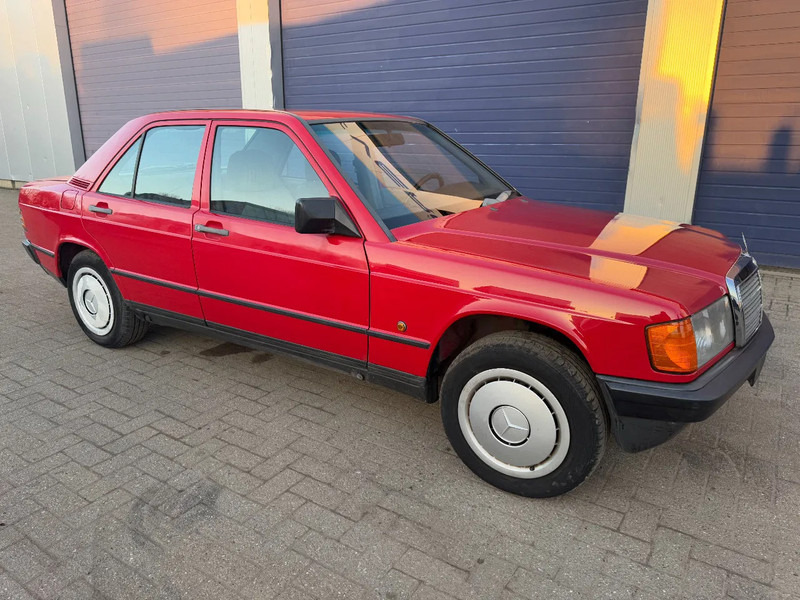 Mercedes-Benz 190 **BELGIAN CAR-2.0DIESEL** - Легковой автомобиль: фото 1 Mercedes-Benz 190 **BELGIAN CAR-2.0DIESEL** - Легковой автомобиль: фото 1