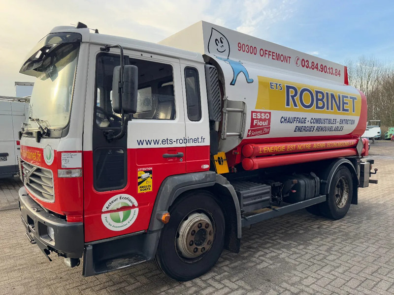 Volvo FL **10500Ltr FUELTANKER-VERRY GOOD SHAPE** - Грузовик-цистерна: фото 1 Volvo FL **10500Ltr FUELTANKER-VERRY GOOD SHAPE** - Грузовик-цистерна: фото 1