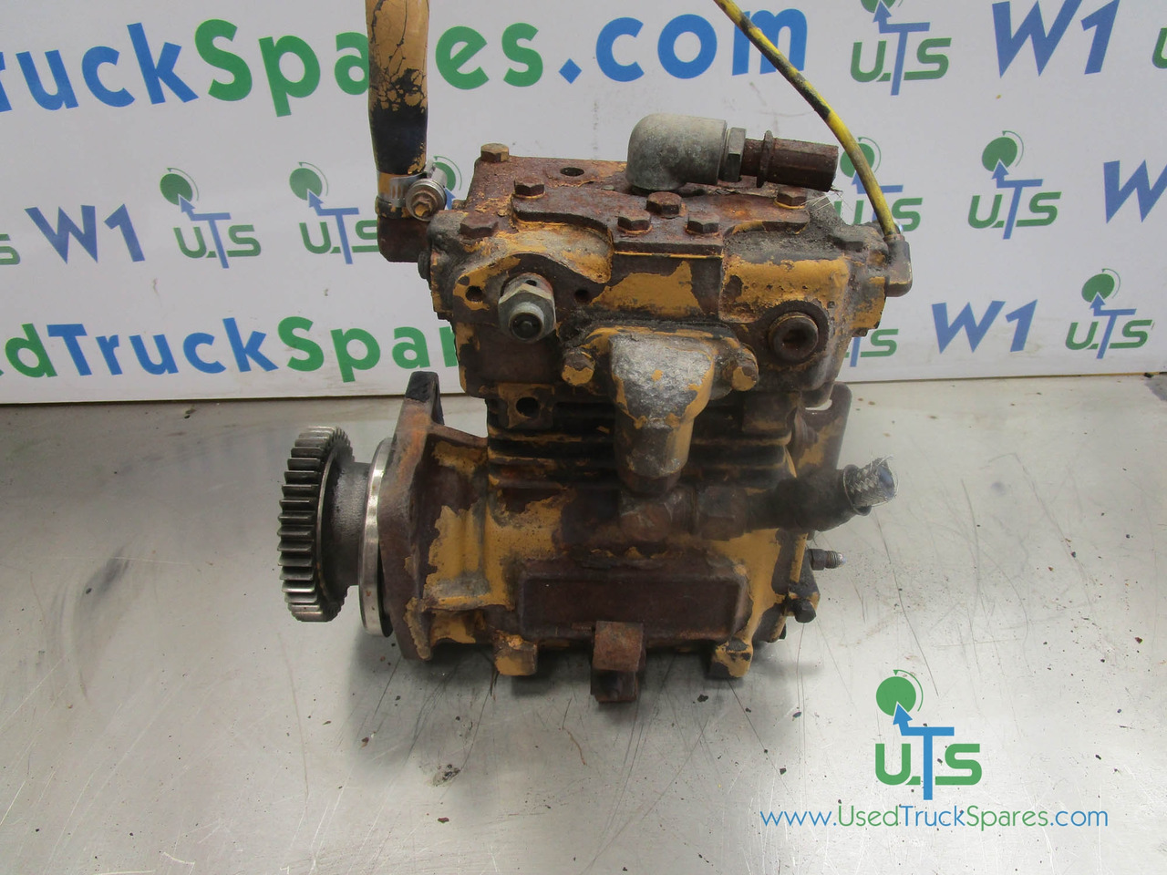 CAT C10 / C12 COMPRESSOR - Двигатель и запчасти для Грузовиков: фото 1