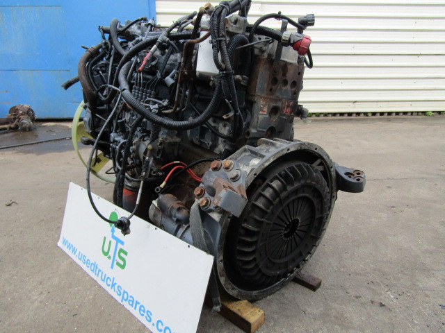 DAF 75 ATI ENGINE TYPE RS 180L MANUAL FUEL PUMP/COMPLETE - Двигатель для Грузовиков: фото 1